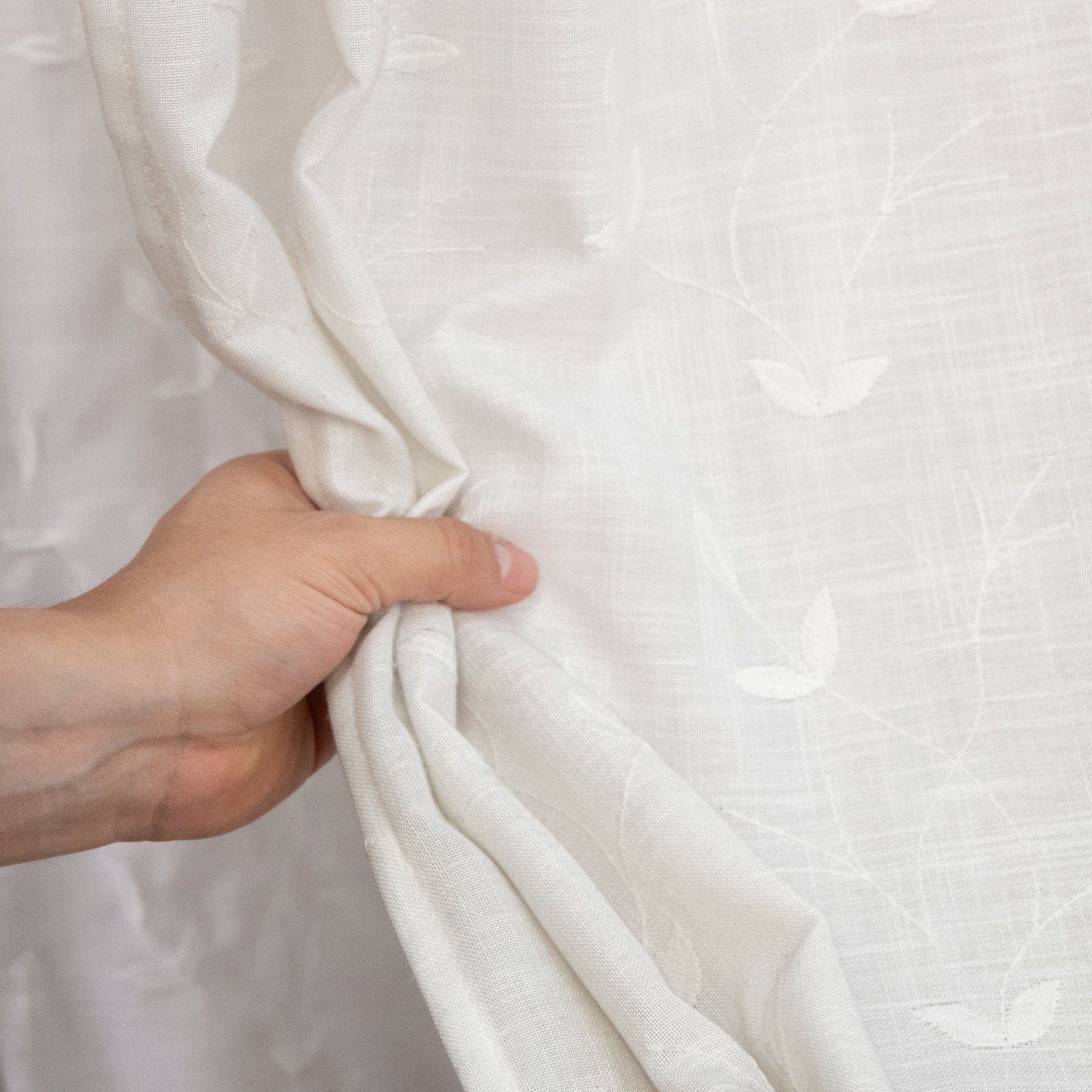 Visillo Bordado C/Vainica Leonard