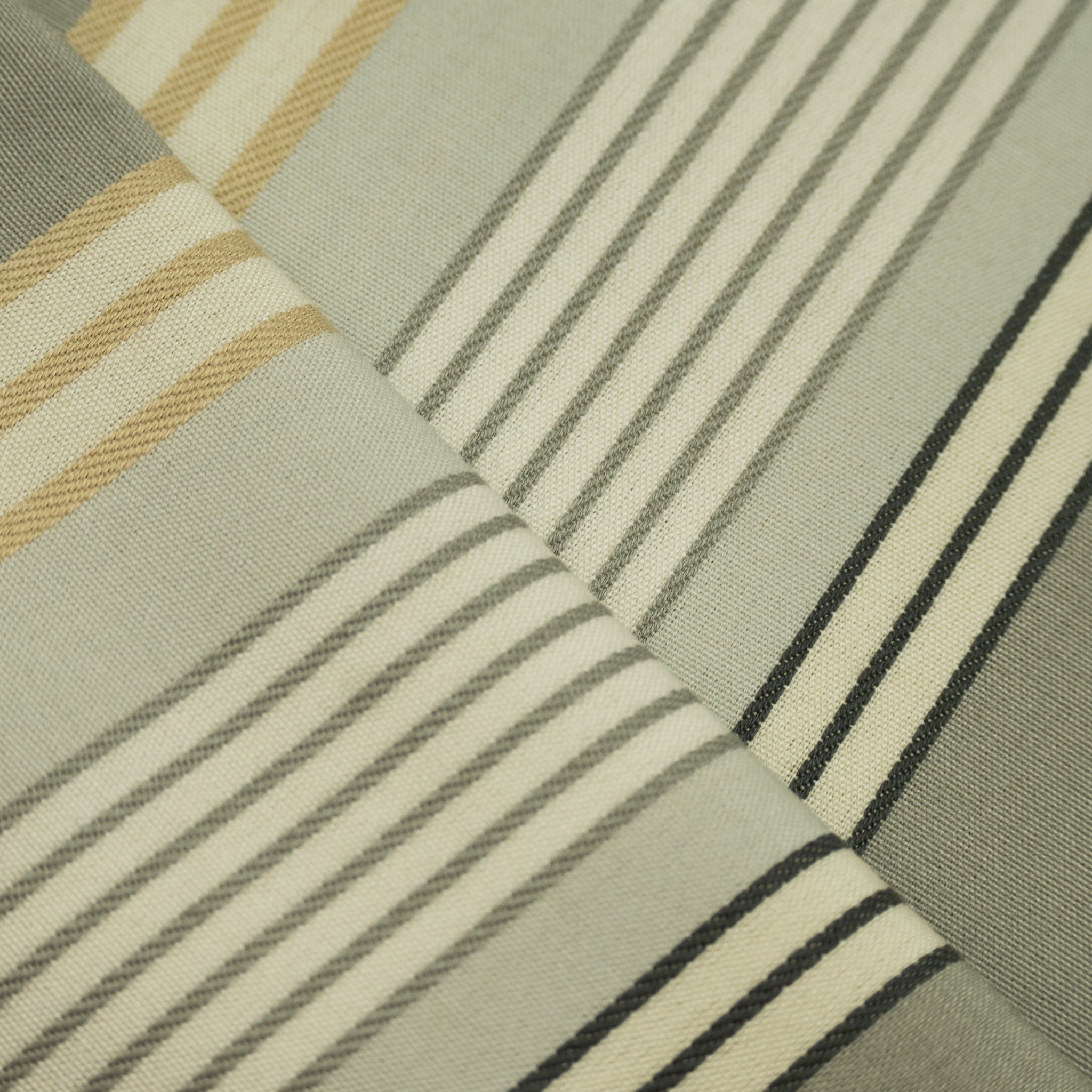 Creta Rayas Exterior