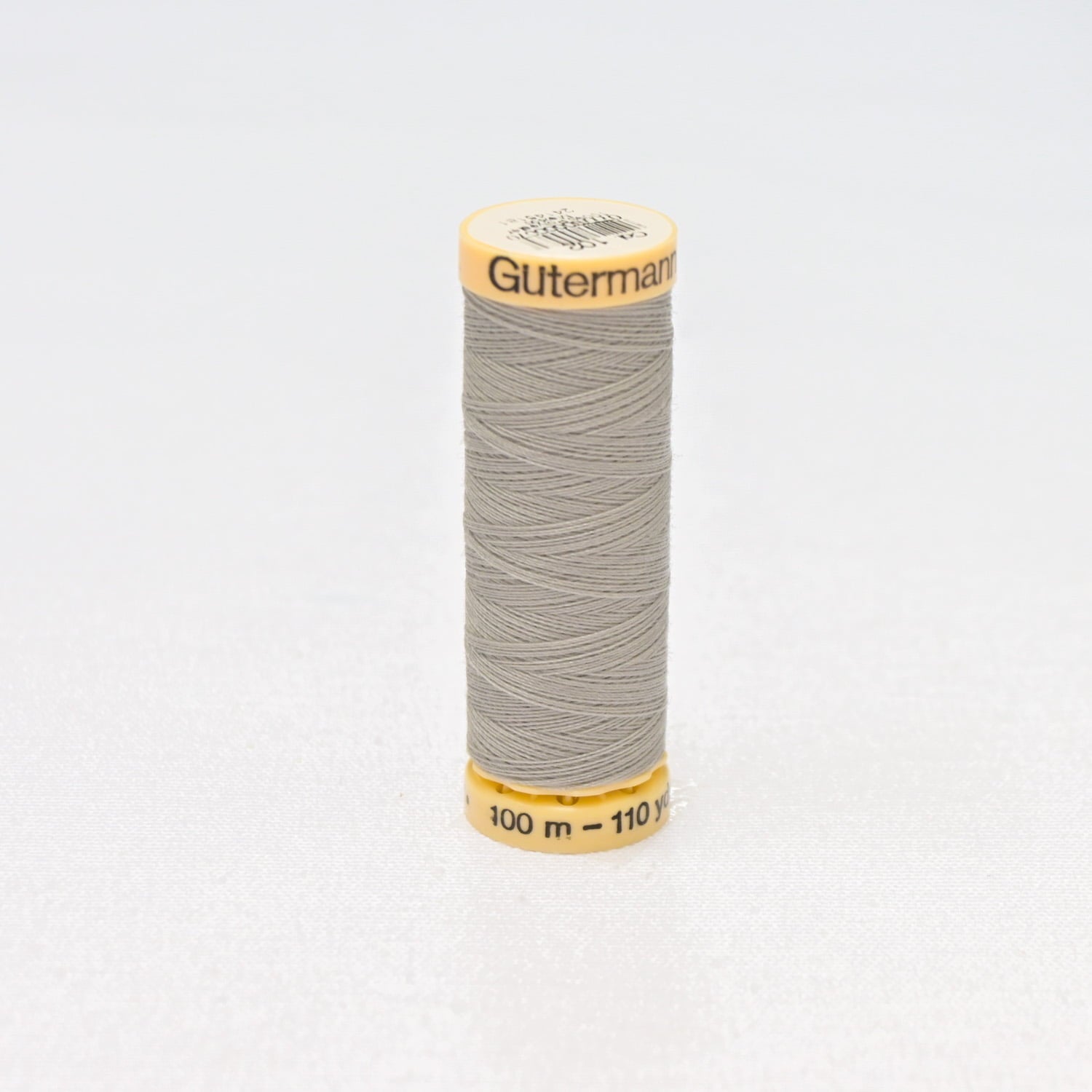 Hilo Gutterman Poliéster 100m