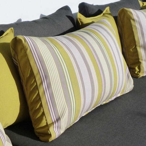 Creta Rayas Exterior